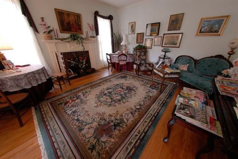 Carrier Houses Bed and Breakfast 5/60