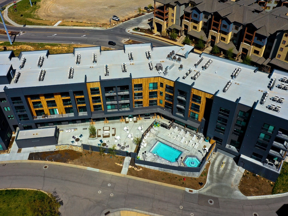 Yotelpad Park City 12/83