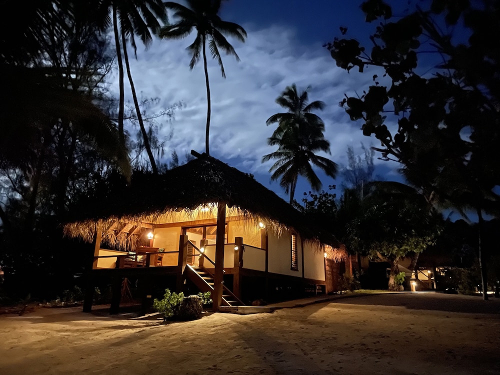 Etu Moana Boutique Beach Villas 1/50