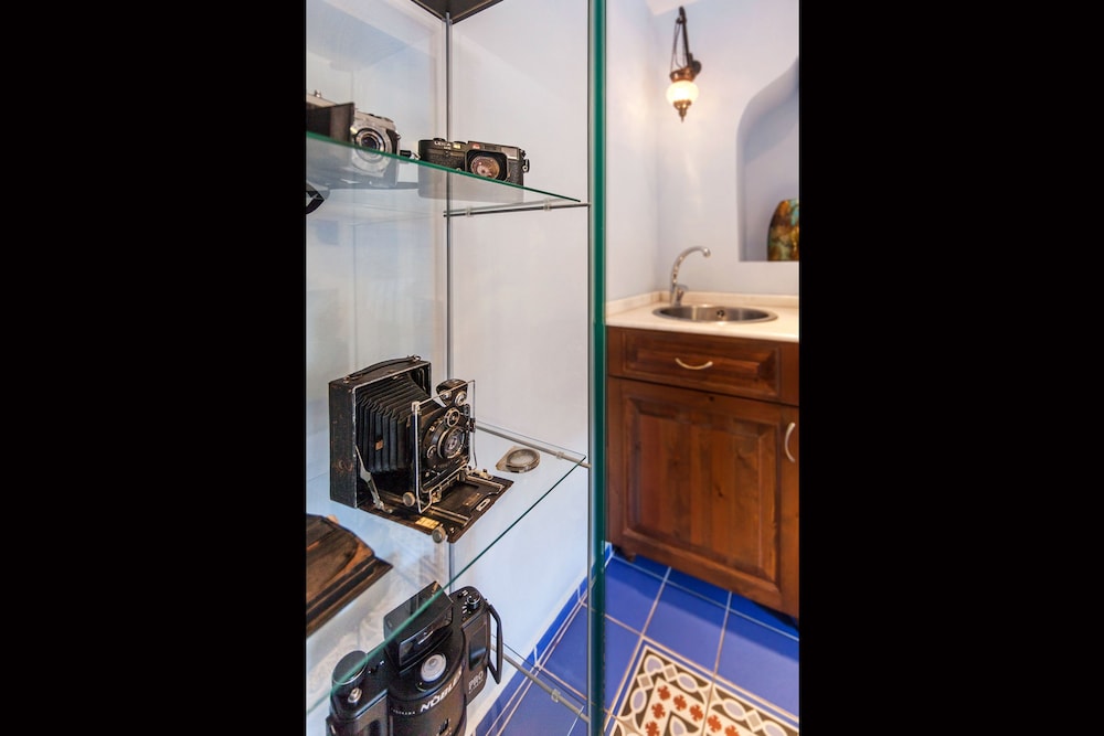 In Camera Art Boutique Hotel 46/50