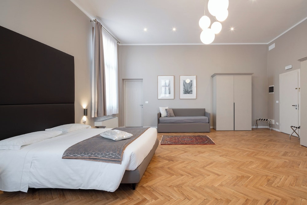 JUNIOR SUITE, DELUXE
