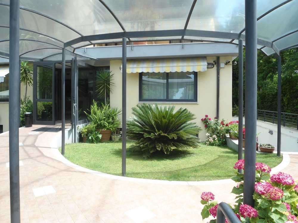 Hotel Maita 39/50