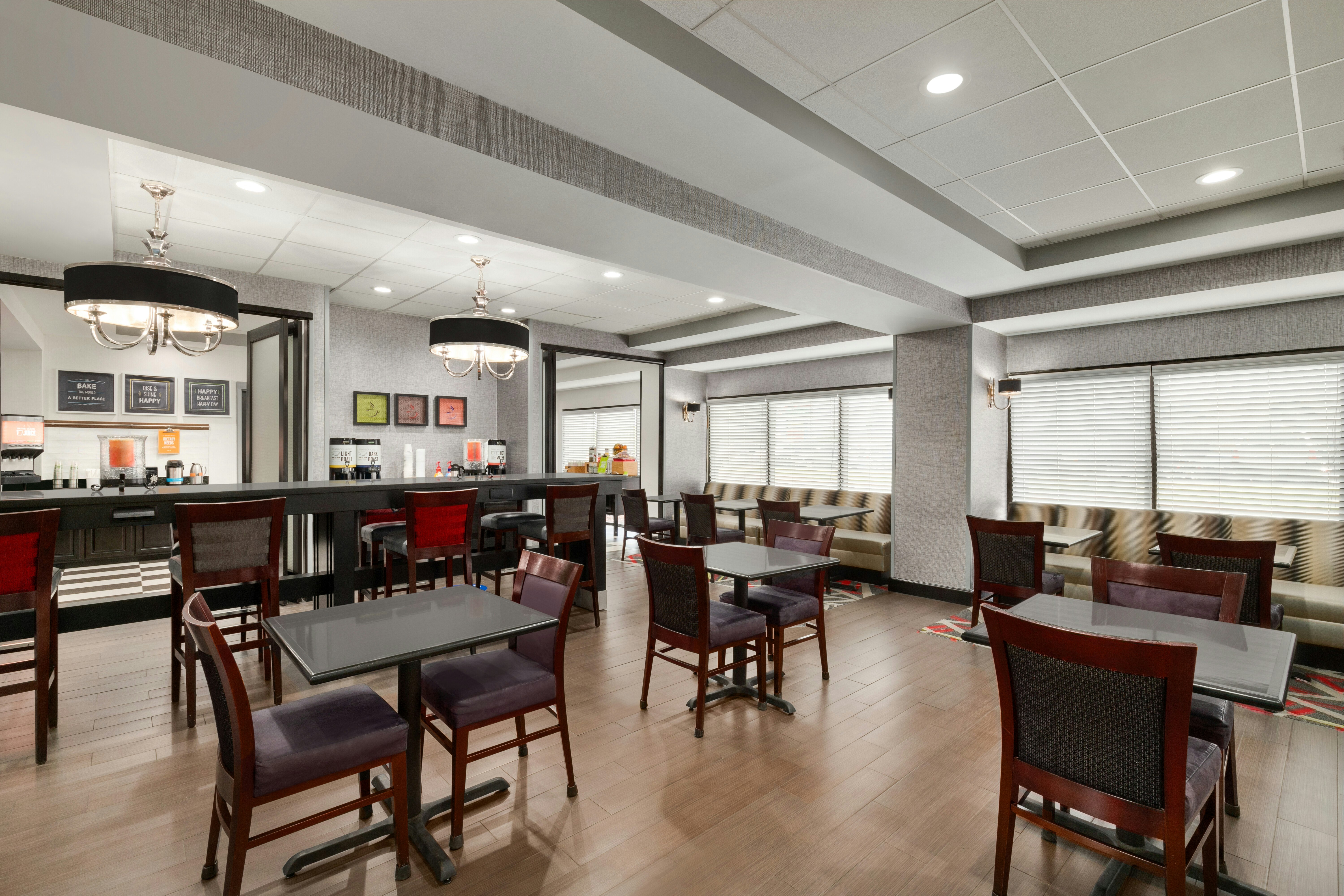 Hampton Inn Greenville/Simpsonville 27/38