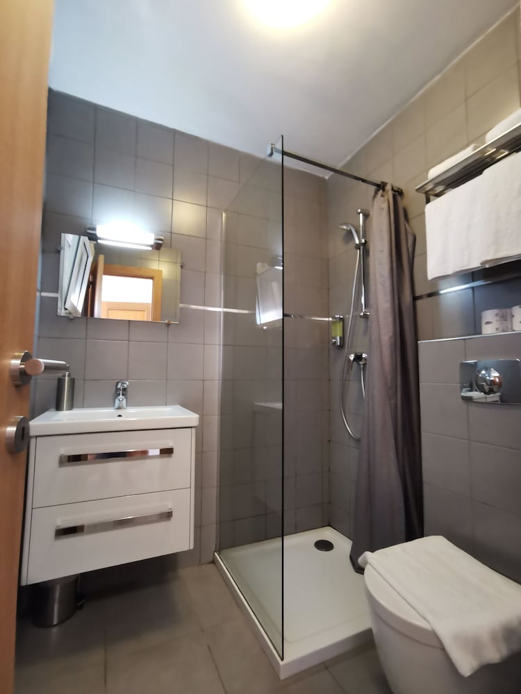 Motel Saint Michel 13/49