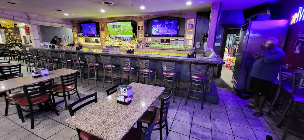 American Inn Cleburne 19/31