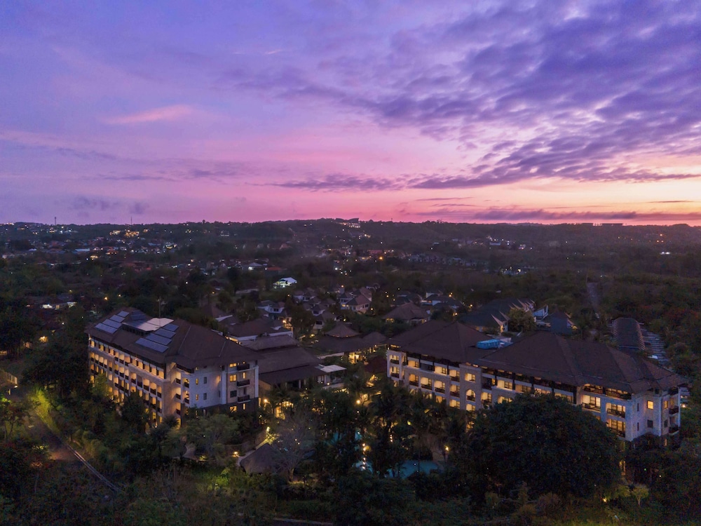 Royal Tulip Springhill Resort Jimbaran 66/70
