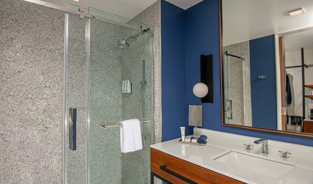 ROOM, 2 QUEEN BEDS, ACCESSIBLE