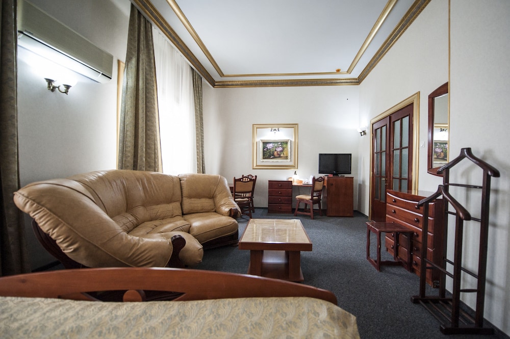 Bucharest Comfort Suites 40/66