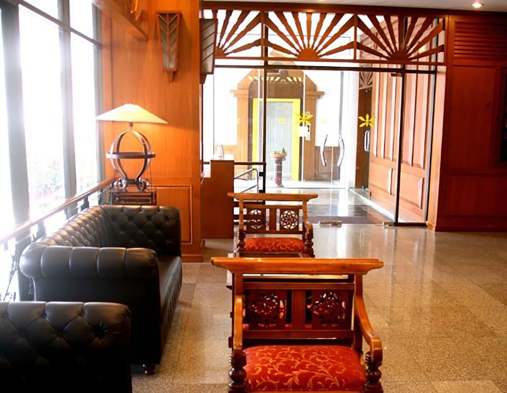Royal Lanna Hotel 45/57