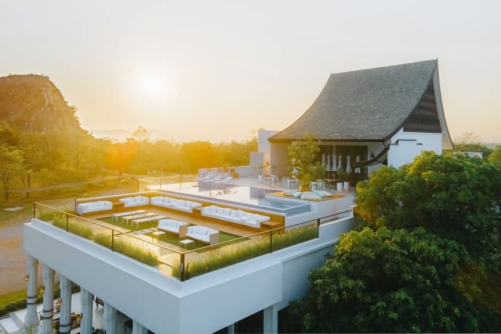 The SOUL Resort 3/60