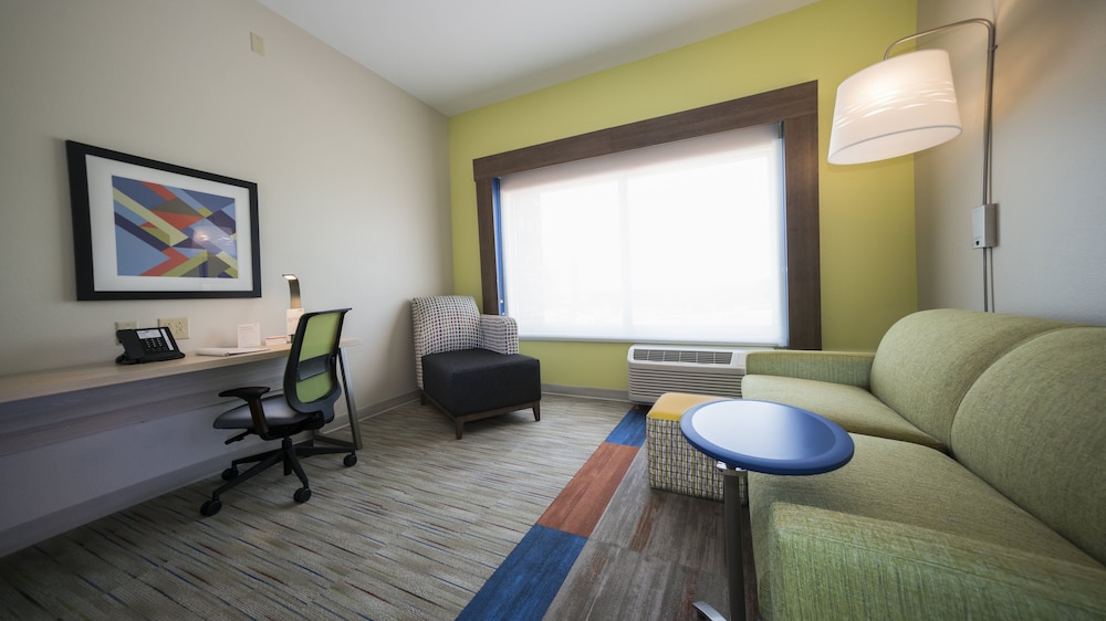Holiday Inn Express & Suites Southaven Central - Memphis 33/53