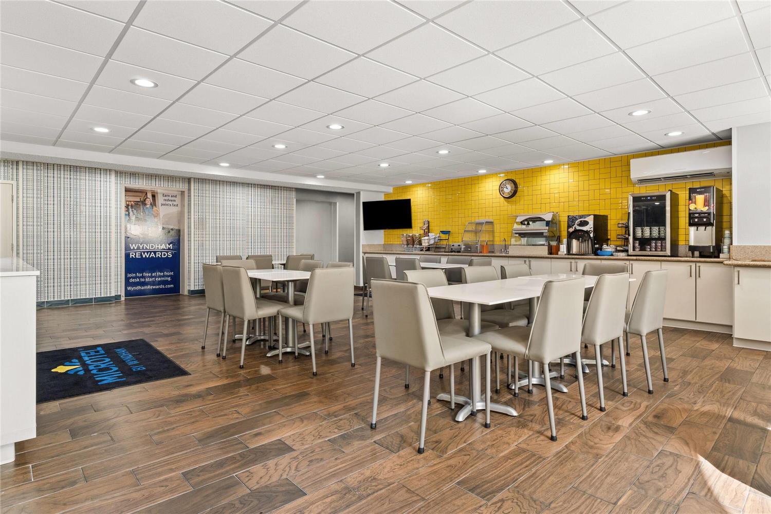 Microtel Inn & Suites by Wyndham Salisbury 3/11