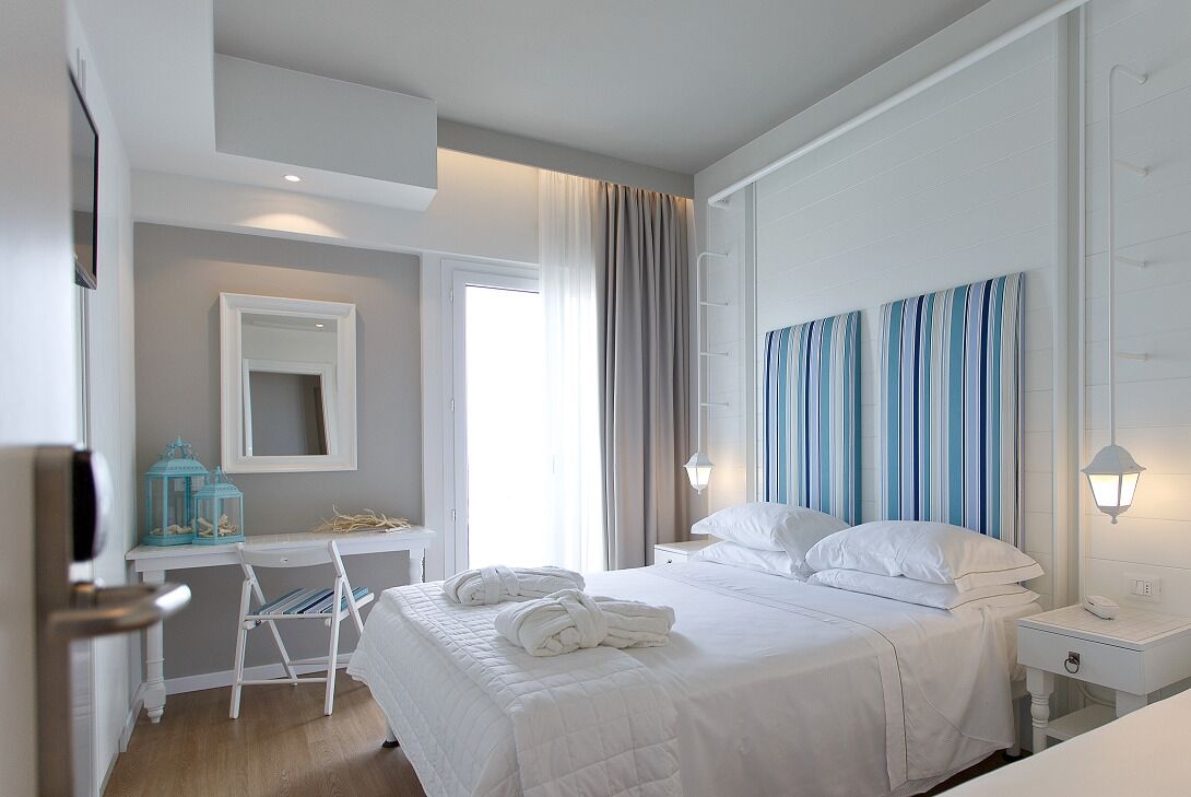 SUPERIOR, DOUBLE BED, SEA VIEW, BALCONY