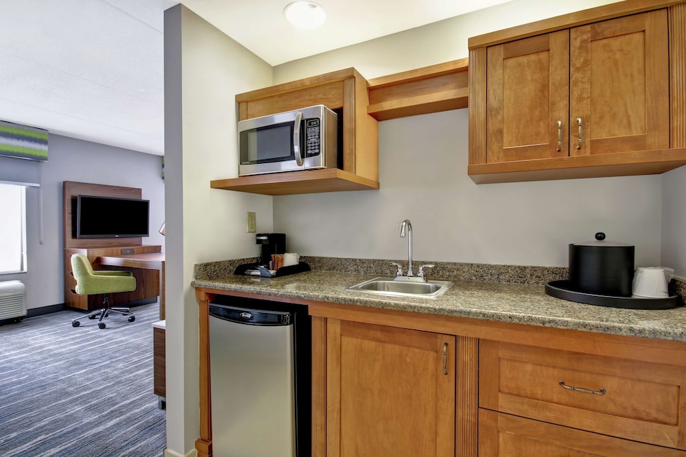 Hampton Inn and Suites by Hilton Guelph 11/58