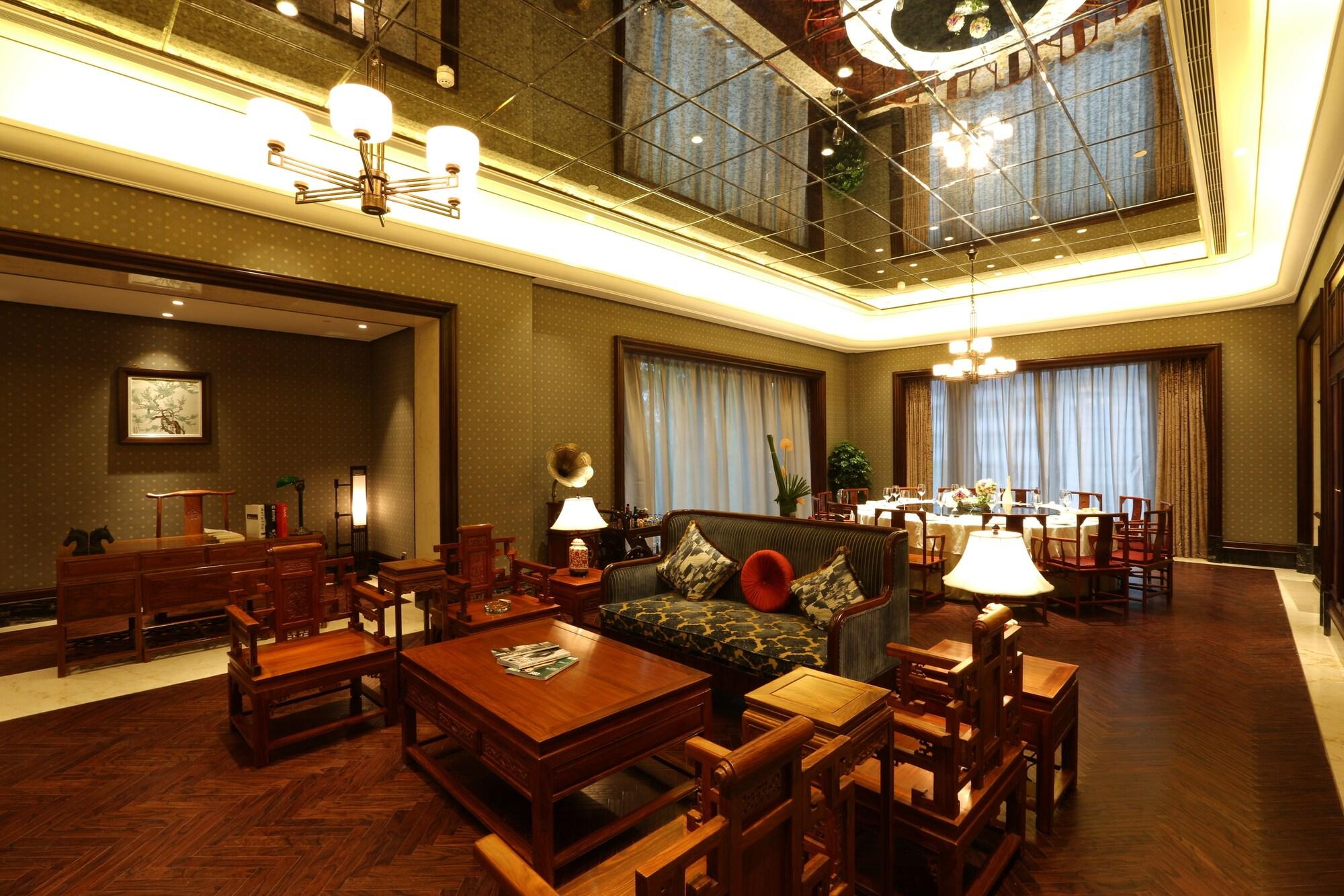 Linhai S And N International Hotel 29/39