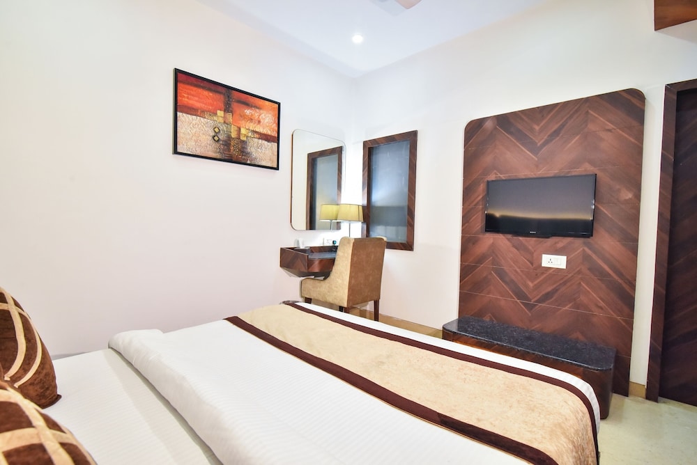 Hotel Sawera Grand 27/46