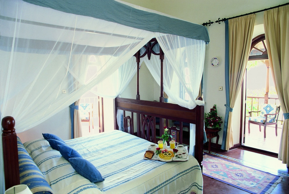 Zanzibar Serena Hotel 12/60