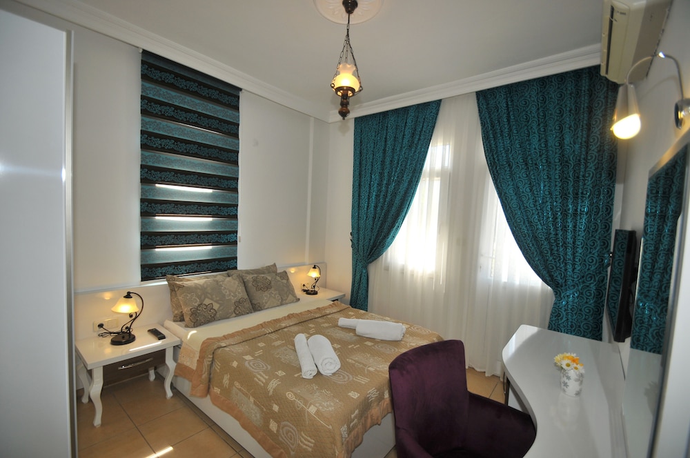 Pegasus Hotel & Villa 20/50