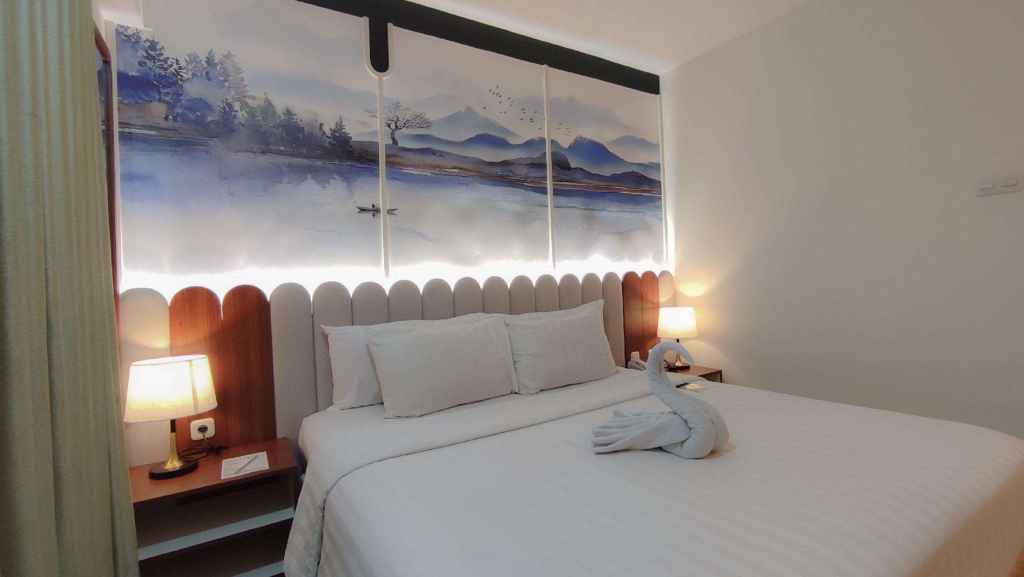 Renovated, Deluxe, King Bed