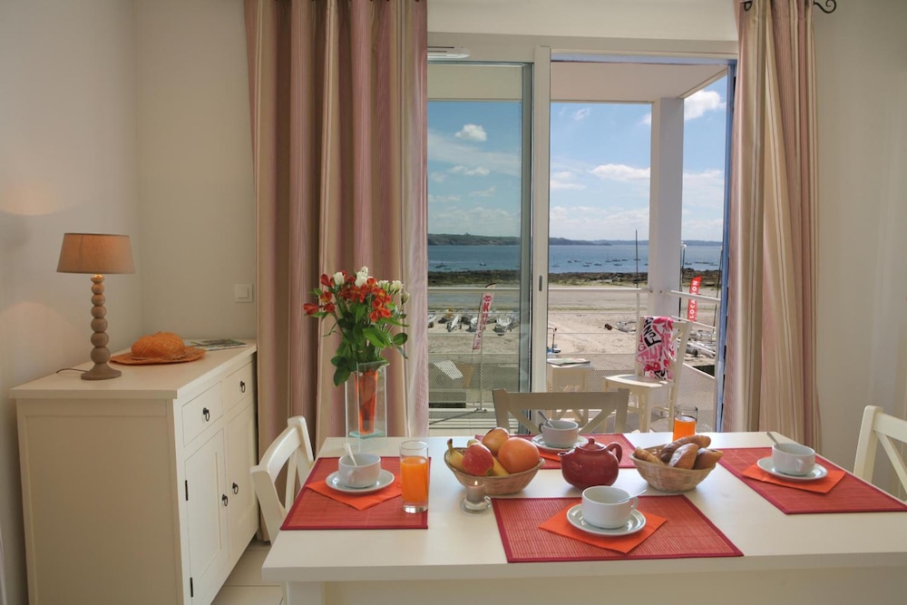Residence Vacanceole Le Domaine de Bertheaume 47/66