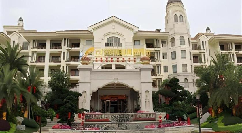 Country Garden Phoenix Hotel Yunfu in YUNFU