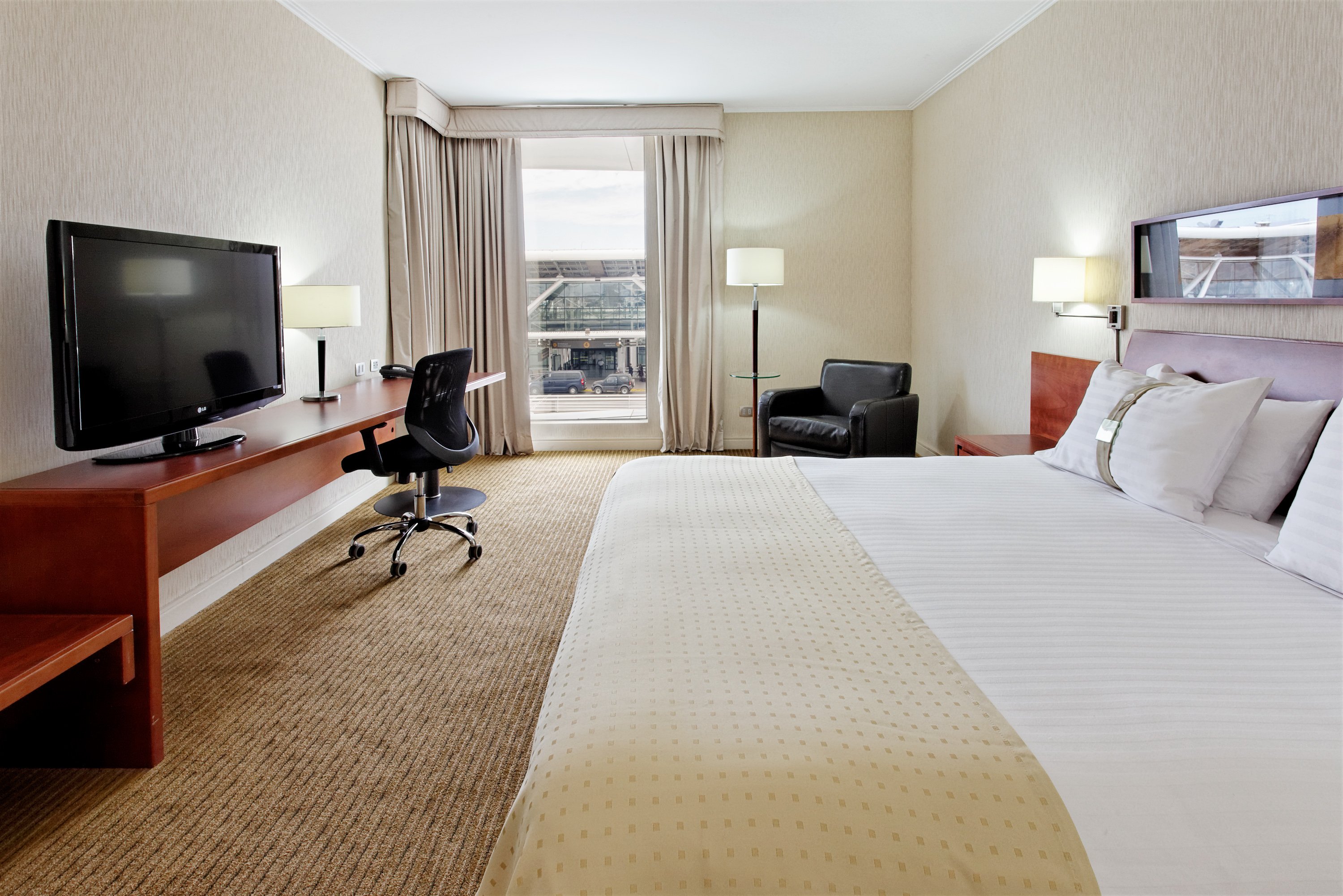 Holiday Inn Santiago Airport 28/75