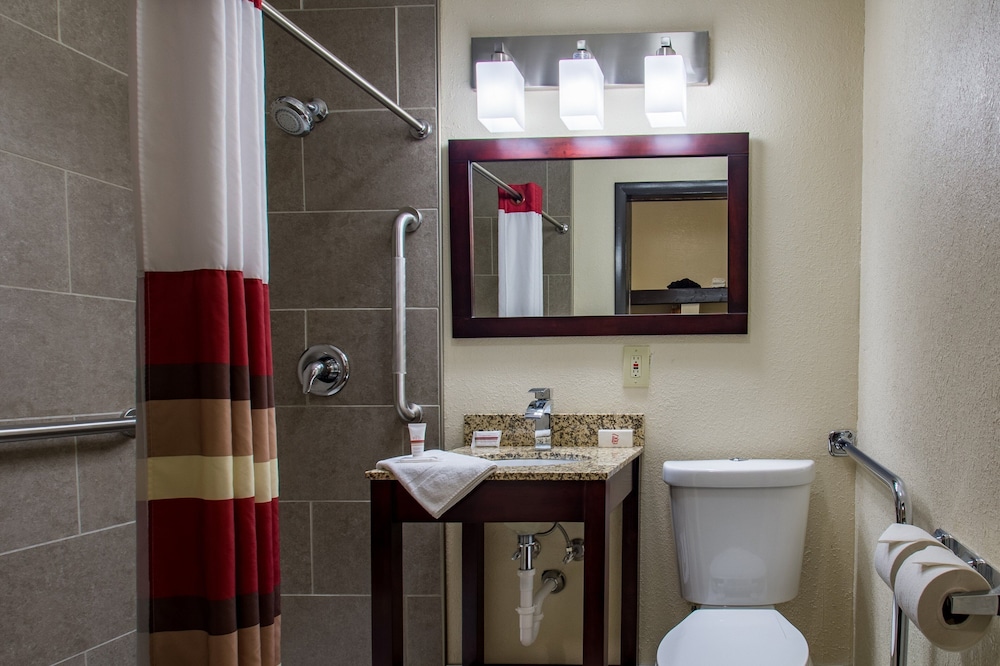 Red Roof Inn Batavia 40/47