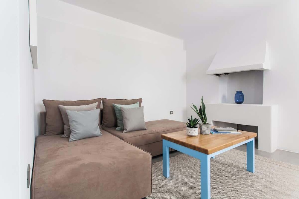Athens Residence Apartments 45/50