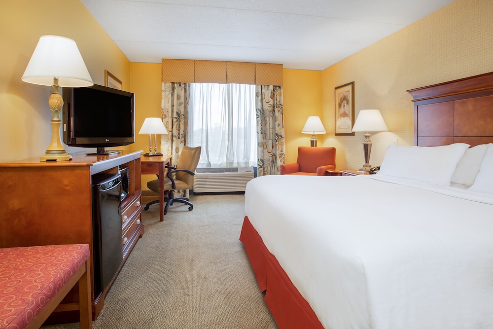 Holiday Inn Express Hotel Suites Bloomington 14/49