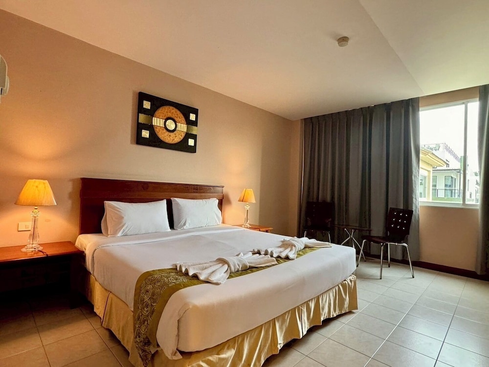CROWN PATTAYA BEACH HOTEL 23/58