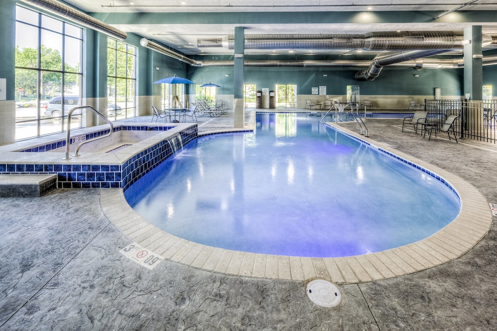 Holiday Inn Express And Suites Cleveland West Westlake 5/54