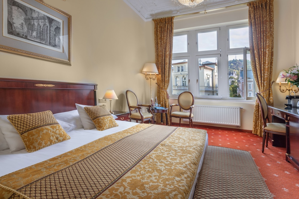 Savoy Westend Hotel 26/81