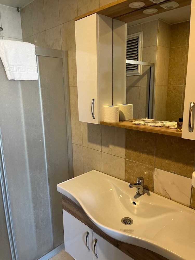 River Suite Hotel 24/24