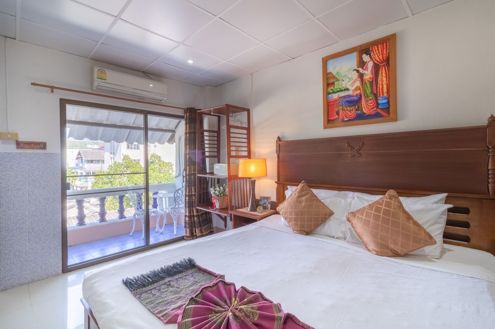 Room, King Bed, Balcony