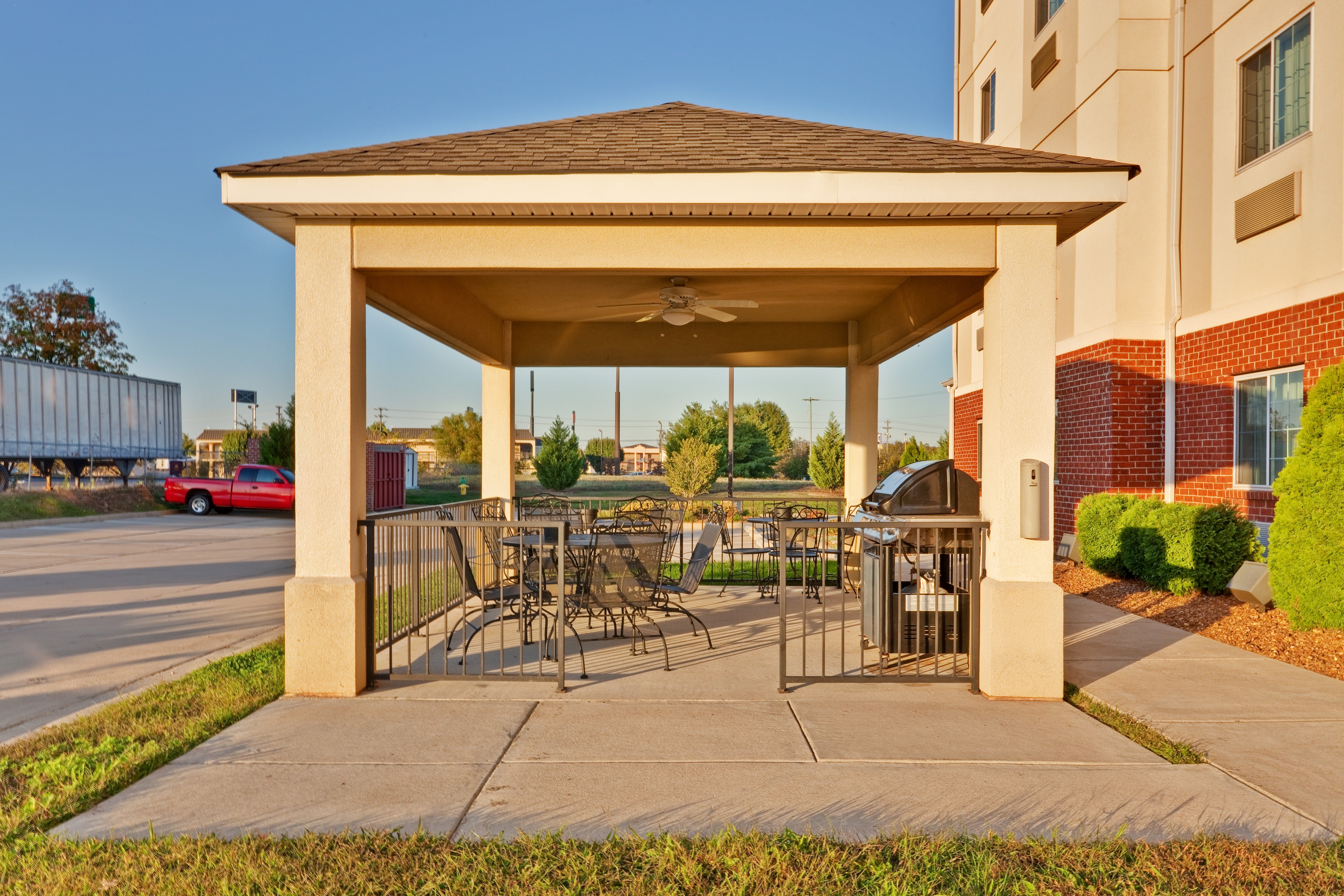 Candlewood Suites Clarksville 45/47