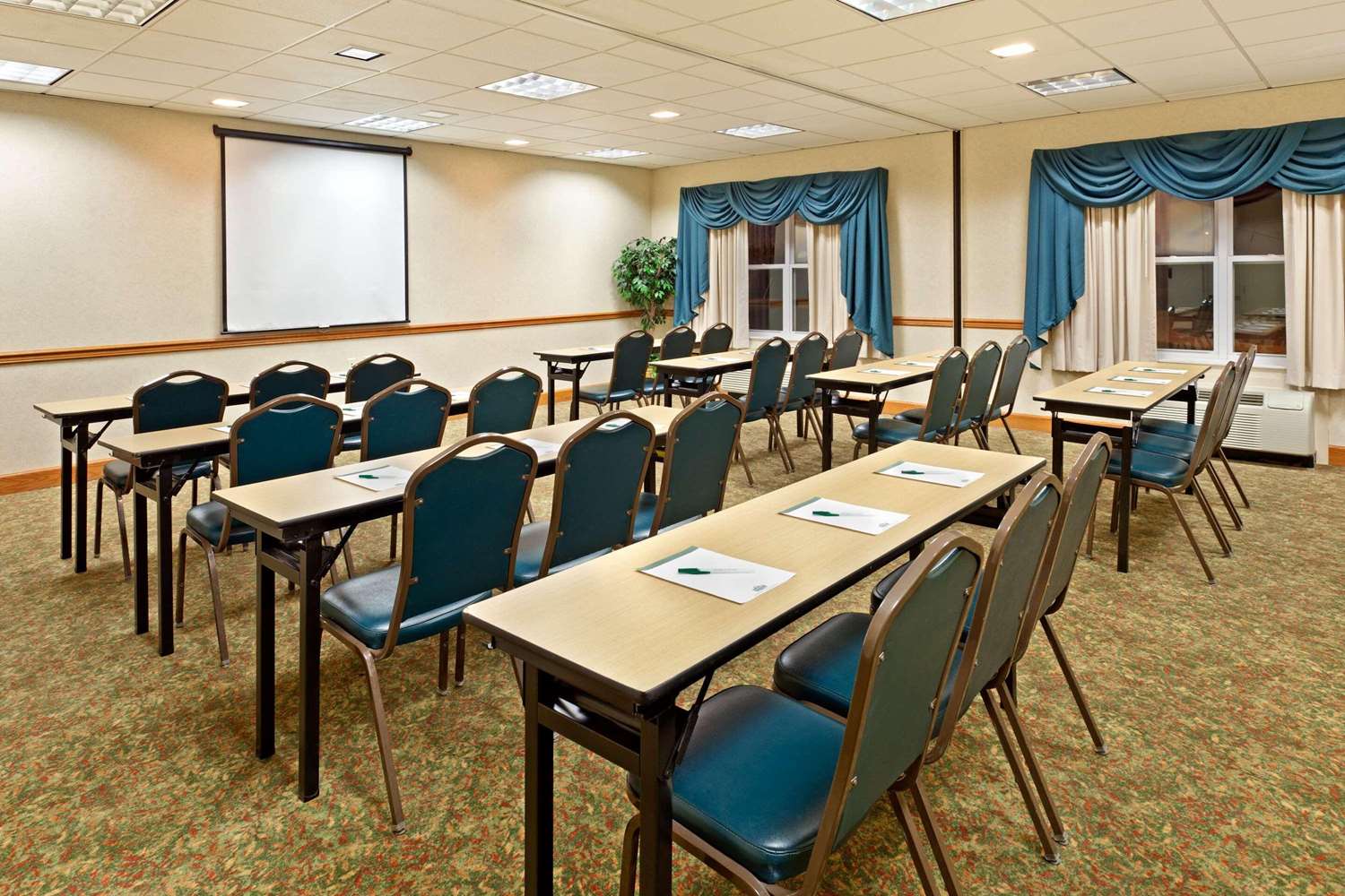 Country Inn and Suites By Radisson York Pa 4/4