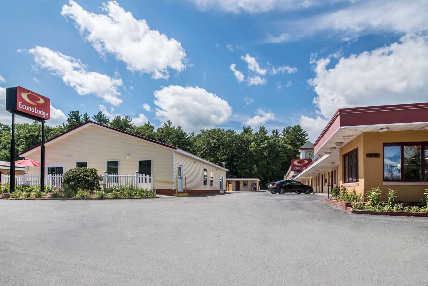 Econo Lodge Brattleboro South 15/15