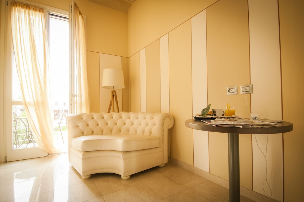Hotel Villa Maranello 15/27