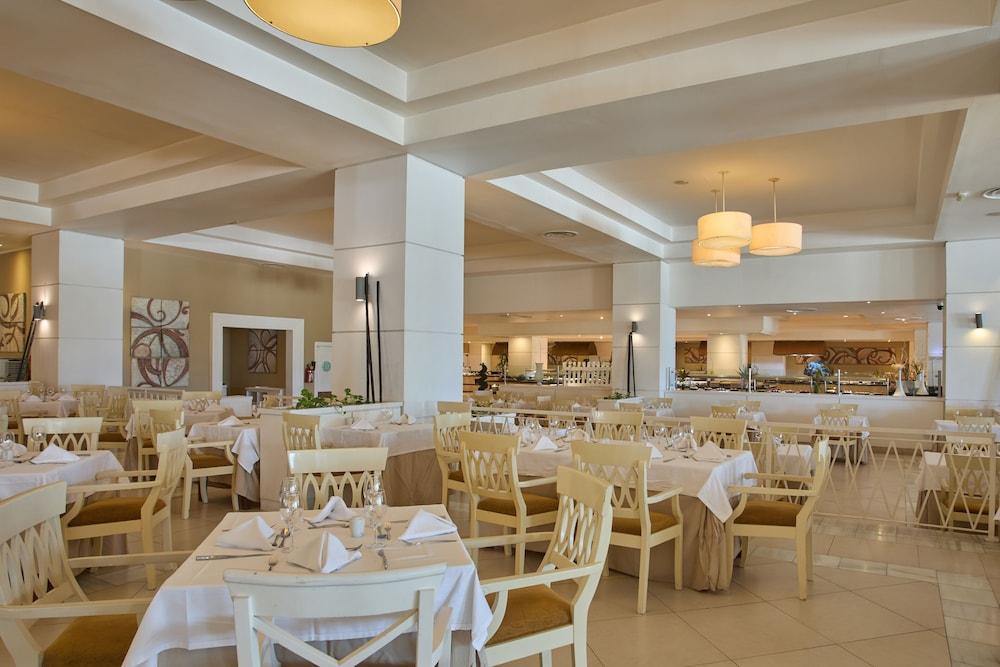 Bahia Principe Escape Runaway Bay 51/70