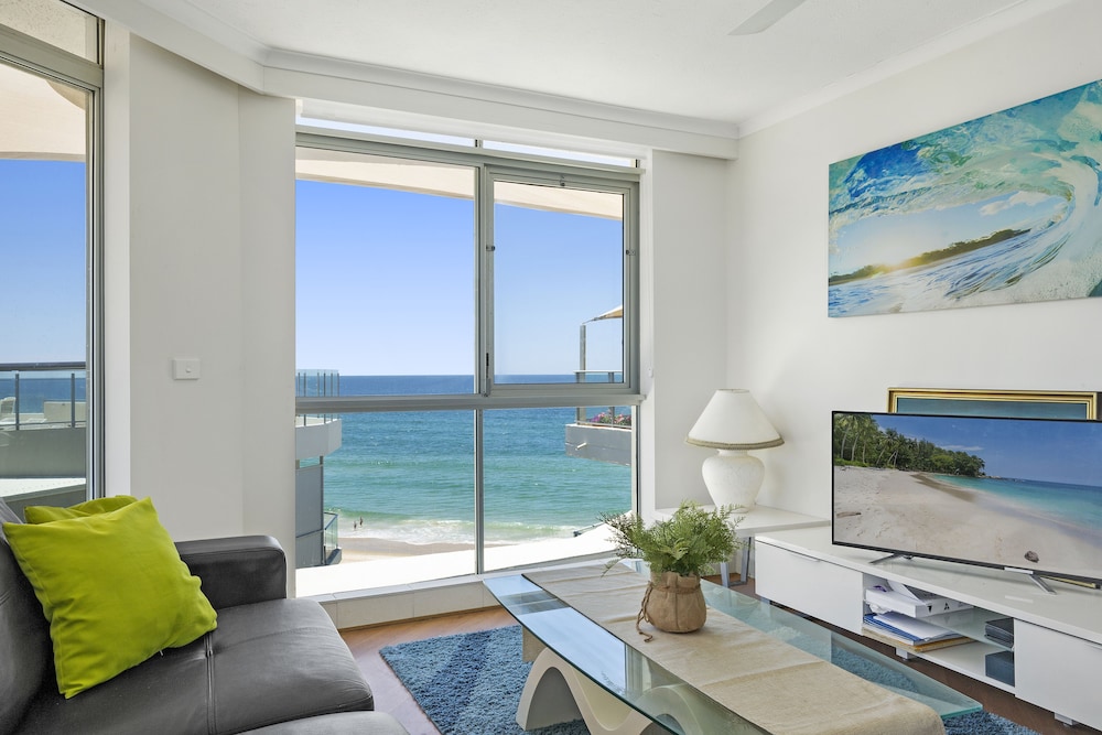 FORESHORE BEACHFRONT APARTMENTS 34/66