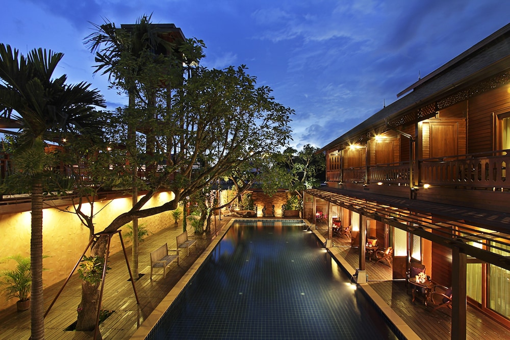 Baan U Sabai Boutique House 57/64