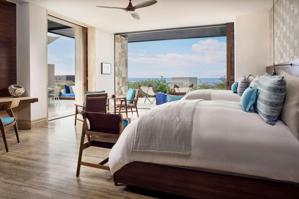 Connecting, Serene, Guest Room, King Bed, 2 Queen Beds, Garden View, Sofa