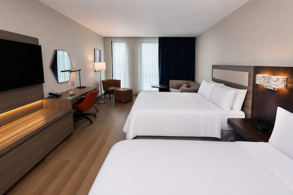 غرفة قياسية بسريرين كوين لذوي الإعاقة، Holiday Inn Express And Suites Monterrey Sendero 4/9