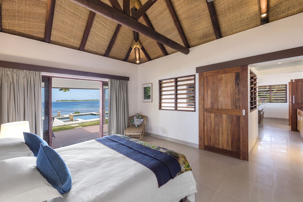 2 Bedrooms, Deluxe, Villa, King Bed, 3 Beds, Beach Front, with Pool