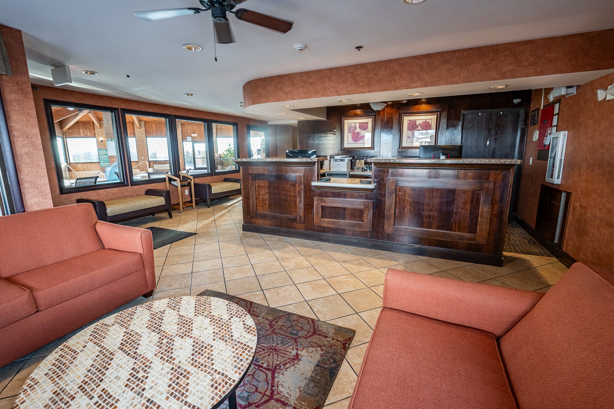 Christopher Inn and Suites 27/39