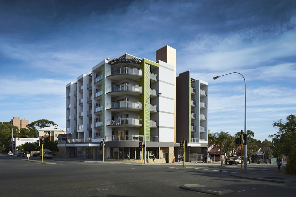Baileys Serviced Apartments 4/76