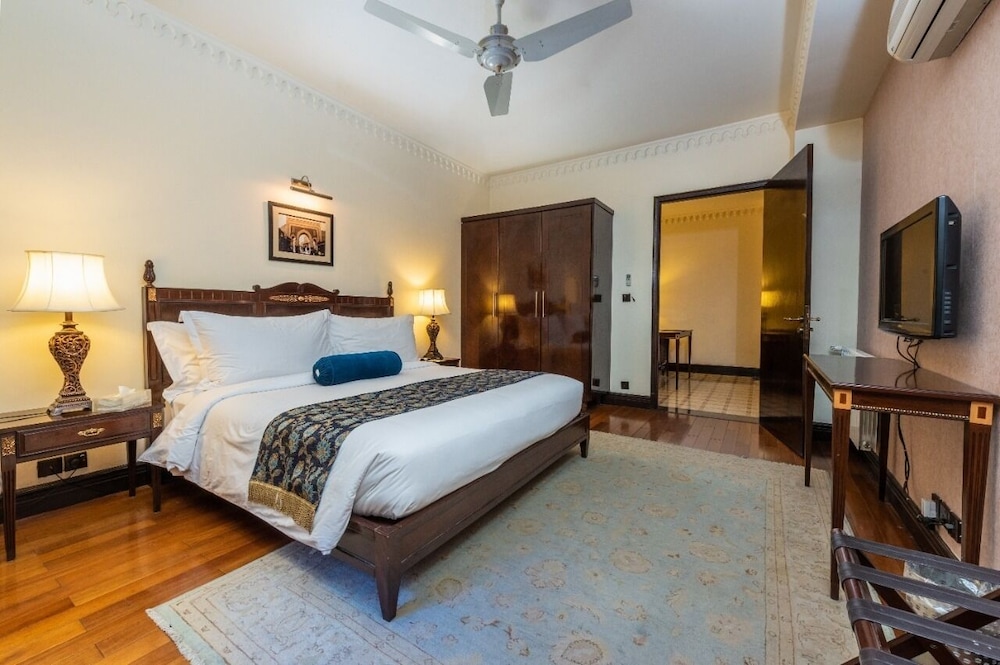 Heritage Luxury Suites - The Moor 13/65