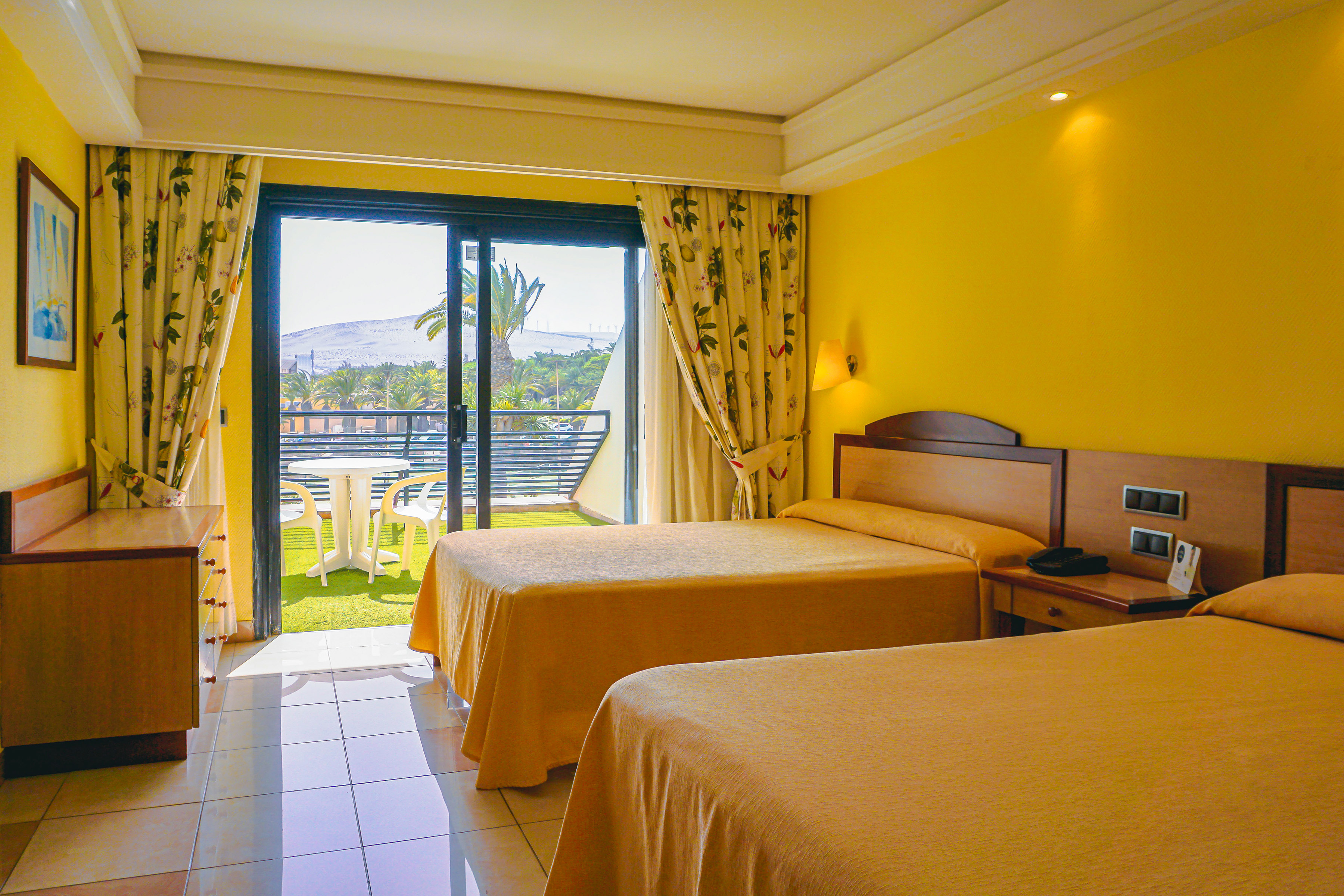 Room, Double or Twin Bed