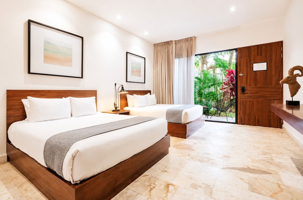 The Strabon Tulum 24/86
