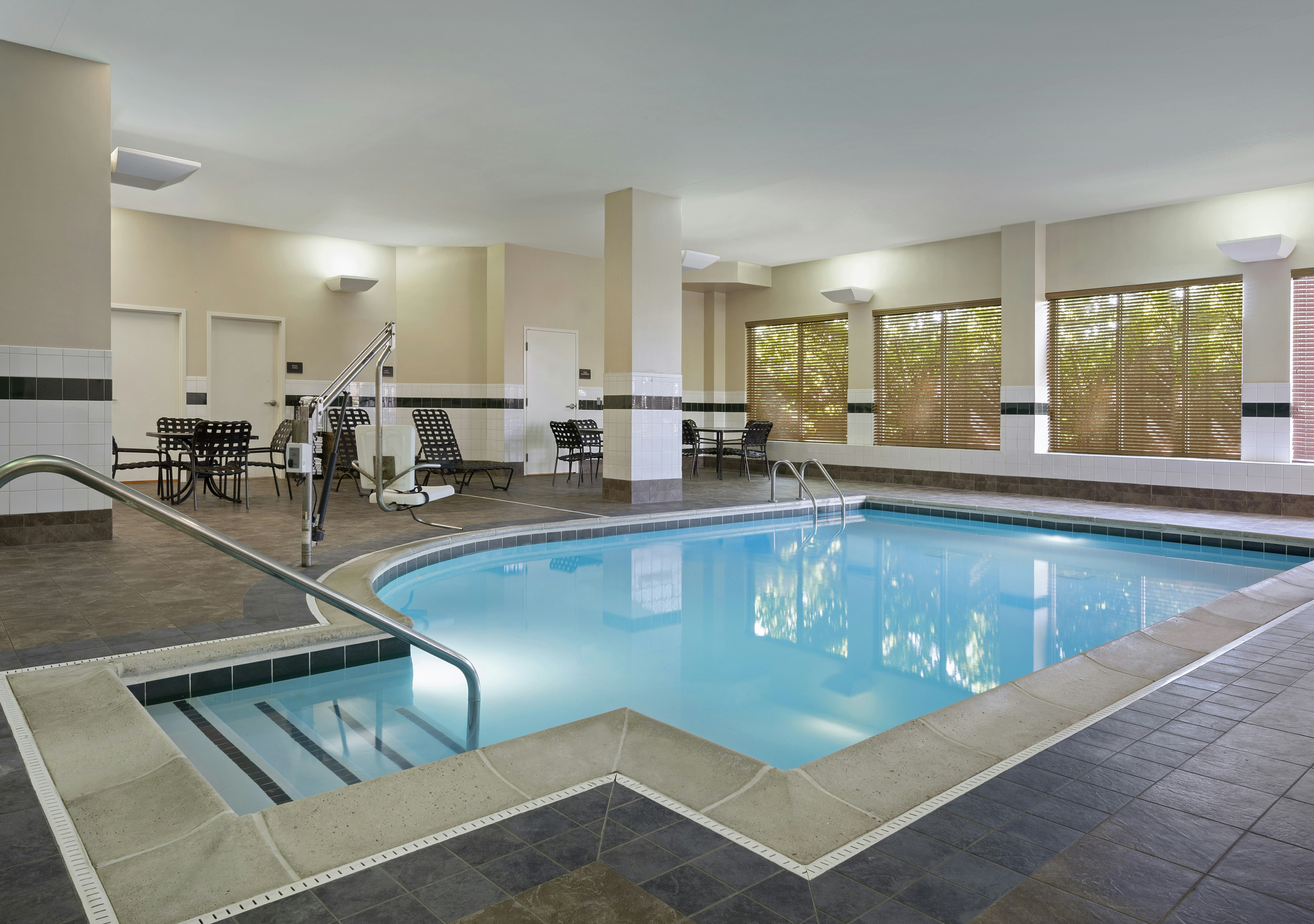 Hilton Garden Inn Chicago/Midway Airport 18/41